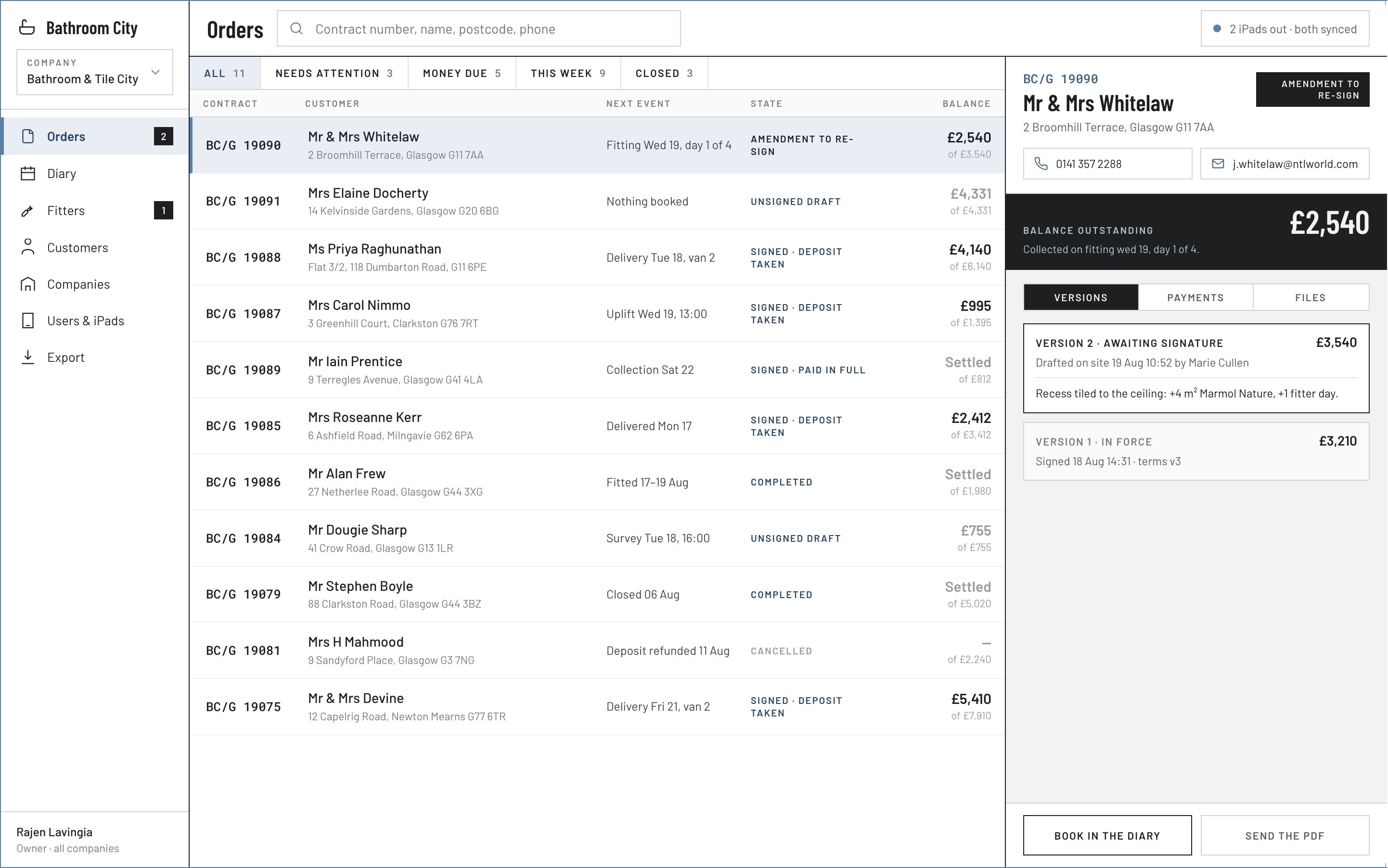 Tradilus office desk browser — the orders list with filters, and the always-visible detail pane showing the balance outstanding, versions, payments and files